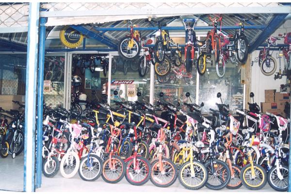 ΜΟΤΟΠΟΔΗΛΑΤΕΜΠΟΡΙΚΗ ΣΤΕΦΑΝΑΚΗΣ - Λ Εθνικής Αντιστάσεως - 3